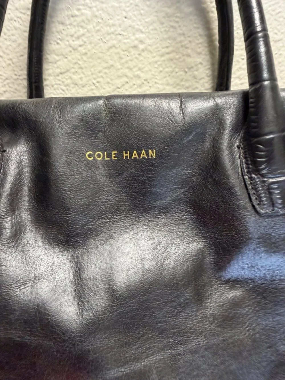 Cole Haan Black Leather Croc-Embossed Satchel Bag With Dual Handles & Zipper Clo